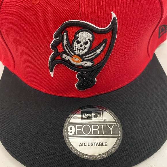 New Era Other - MENS TAMPA BAY BUCS HAT